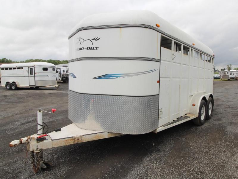 2008 Thuro-Bilt 3 Horse Trailer w/ Swinging Tack Wall 2008 Thuro-Bilt 3 Horse Trailer w/ Swinging Tack Wall