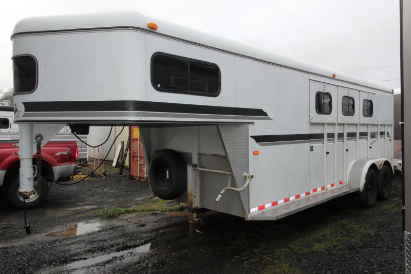 1999 Logan 3 Horse Gooseneck Trailer - Preliminary Pictures 1999 Logan 3 Horse Gooseneck Trailer - Preliminary Pictures