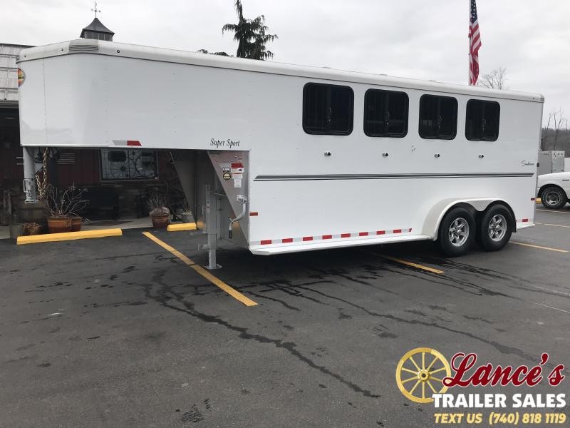 2020 Sundowner Super Sport 4 Horse Trailer L1KB7979 2020 Sundowner Super Sport 4 Horse Trailer L1KB7979