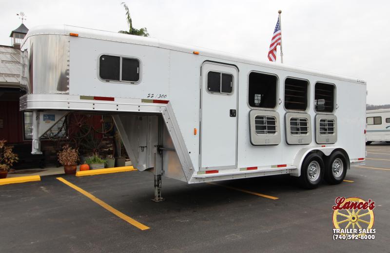 2000 Exiss 3 Horse Slant Load Trailer 2000 Exiss 3 Horse Slant Load Trailer