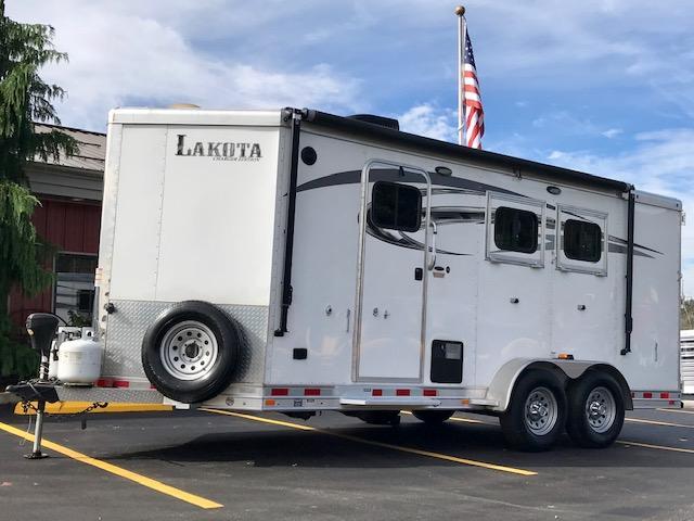 2016 Lakota 2 Horse LQ Bumper Pull Trailer 2016 Lakota 2 Horse LQ Bumper Pull Trailer