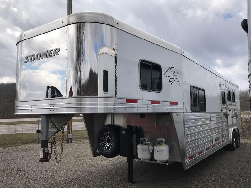 2019 Sooner Premier 8311 3 Horse Slant Load LQ K5071024 2019 Sooner Premier 8311 3 Horse Slant Load LQ K5071024