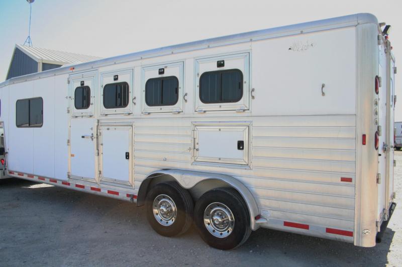 2003 Hart Trailers 4H Horse Trailer 2003 Hart Trailers 4H Horse Trailer