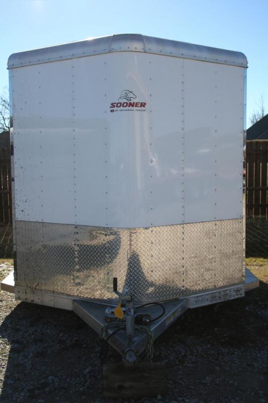 2014 Sooner SE 2H BP Horse Trailer 2014 Sooner SE 2H BP Horse Trailer