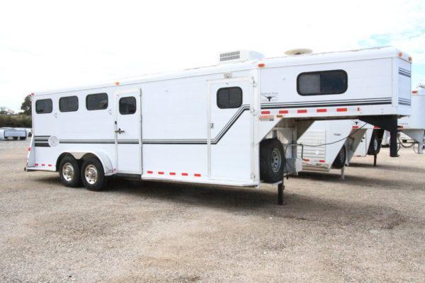 1998 Jamco 4H GN Weekend Package Horse Trailer in Ashburn, VA 1998 Jamco 4H GN Weekend Package Horse Trailer in Ashburn, VA