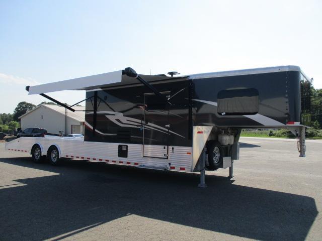 2020 Sundowner Trailers 2286KM Krawler Hauler Toy Hauler 2020 Sundowner Trailers 2286KM Krawler Hauler Toy Hauler