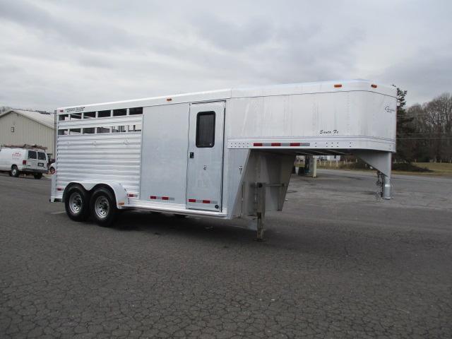 2003 Cherokee Trailers 3G SL Santa Fe Horse Trailer 2003 Cherokee Trailers 3G SL Santa Fe Horse Trailer