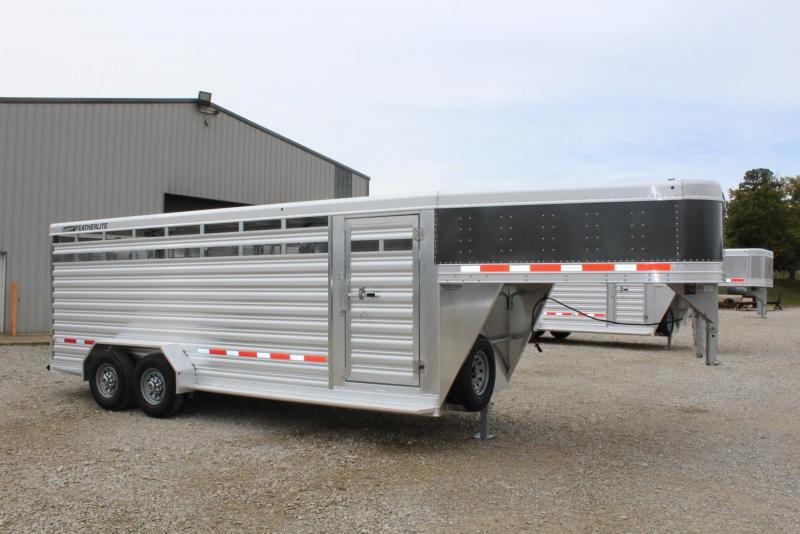 2019 Featherlite 8117-6720 Livestock Trailer 2019 Featherlite 8117-6720 Livestock Trailer