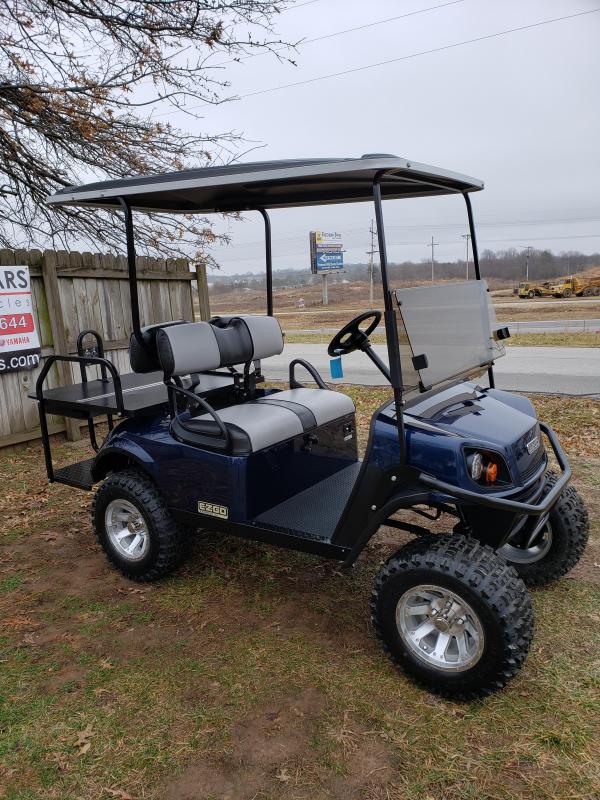 2019 EXPRESS S4-4 PASSENGER-Patriot BLUE (GAS) 2019 EXPRESS S4-4 PASSENGER-Patriot BLUE (GAS)
