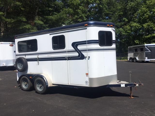 2007 Hawk 2 Horse Bumper Pull With Dress 2007 Hawk 2 Horse Bumper Pull With Dress