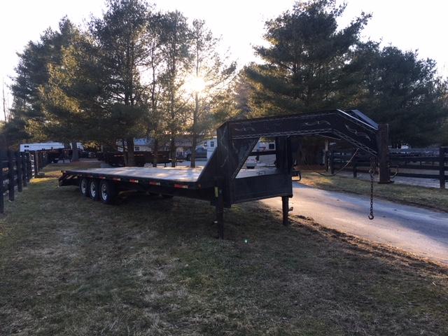 1998 Load Trail 30 Ft. Gooseneck Flatbed 1998 Load Trail 30 Ft. Gooseneck Flatbed