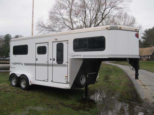 2005 Sundowner 2 Horse Gn With Dress 2005 Sundowner 2 Horse Gn With Dress