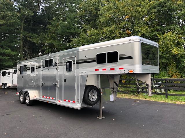 2019 4star Runabout 23 Ft. Gooseneck 2+1 2019 4star Runabout 23 Ft. Gooseneck 2+1
