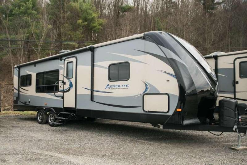 Aerolite AE294RKSS Travel Trailer Aerolite AE294RKSS Travel Trailer