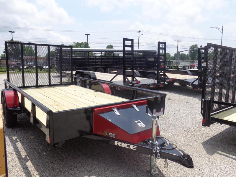 Rice 76" x 12' Bumper Pull Pipe Top Rail Black w/ Red-Out Rice 76" x 12' Bumper Pull Pipe Top Rail Black w/ Red-Out