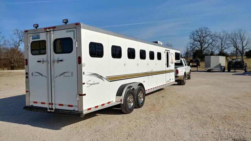2001 Sundowner Trailers SUNDOWNER Livestock Trailer 2001 Sundowner Trailers SUNDOWNER Livestock Trailer