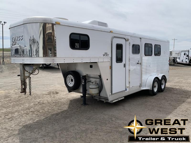 2006 Exiss Trailers 3H Sport Weekend Horse Trailer 2006 Exiss Trailers 3H Sport Weekend Horse Trailer