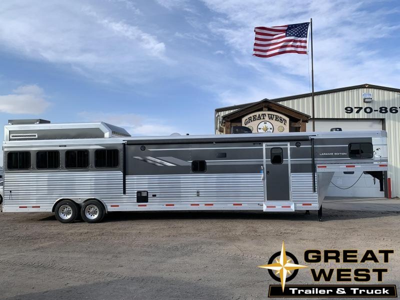 2019 SMC 16' Short Wall w/ Slide Out 4 Horse Trailer 2019 SMC 16' Short Wall w/ Slide Out 4 Horse Trailer