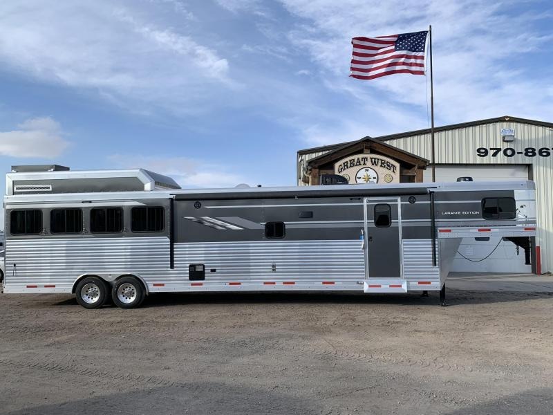 2019 SMC 16' Short Wall w/ Slide Out 4 Horse Trailer 2019 SMC 16' Short Wall w/ Slide Out 4 Horse Trailer