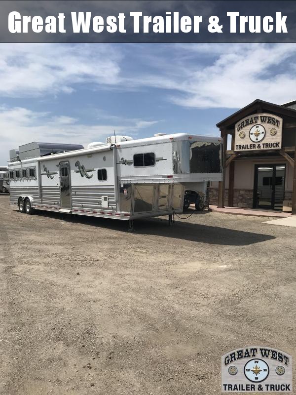 2009 Platinum Coach 17SW 4H Horse Trailer 2009 Platinum Coach 17SW 4H Horse Trailer