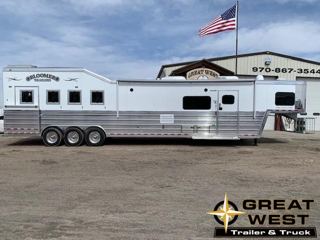 2019 Bloomer 17' SW 4 Horse PC Load Horse Trailer 2019 Bloomer 17' SW 4 Horse PC Load Horse Trailer
