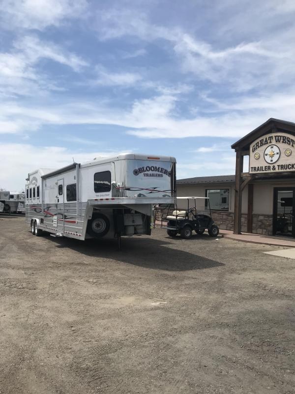 2012 Bloomer Trailer Manufacturing 16 SW 4H Living Quarters Horse Trailer 2012 Bloomer Trailer Manufacturing 16 SW 4H Living Quarters Horse Trailer