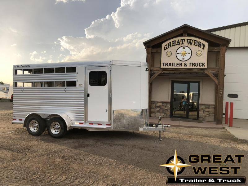 2018 CM Renegade 3 Horse Trailer 2018 CM Renegade 3 Horse Trailer