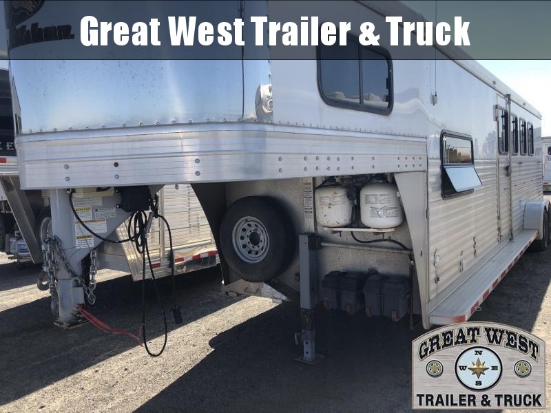 2007 Blue Ribbon Trailers 10' 4 Horse Trailer 2007 Blue Ribbon Trailers 10' 4 Horse Trailer
