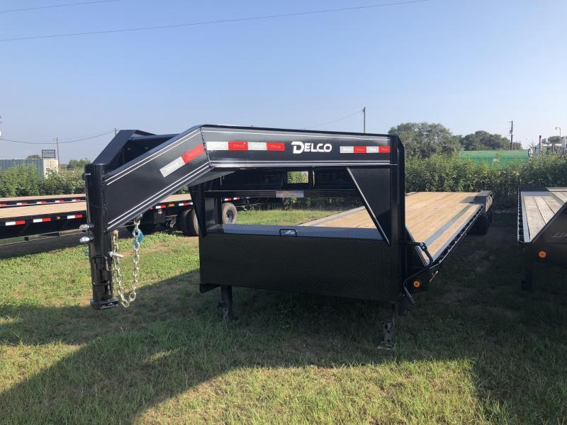 2018 Delco Trailers 102 x 40 Triple Axle Carhauler / Racing Trailer 2018 Delco Trailers 102 x 40 Triple Axle Carhauler / Racing Trailer