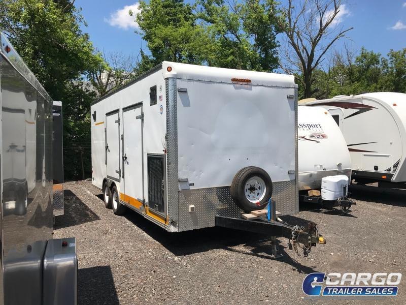 2009 Carmate Enclosed Cargo Trailer 2009 Carmate Enclosed Cargo Trailer