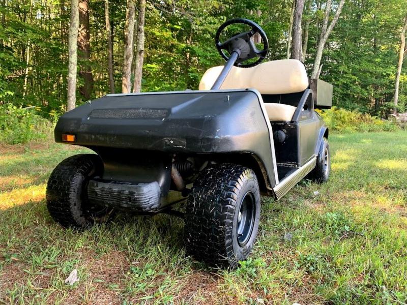 2003 Club Car DS GAS 2 Passenger Golf Car with utility box 2003 Club Car DS GAS 2 Passenger Golf Car with utility box