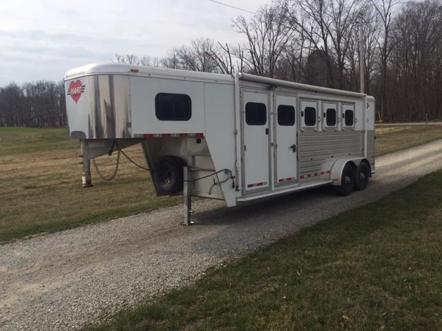horse trailers horse and lq horse trailer dealer find your new