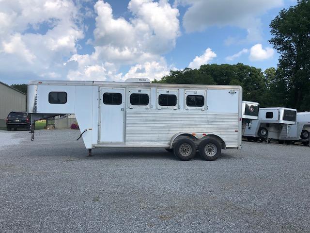 horse trailers horse and lq horse trailer dealer find your new
