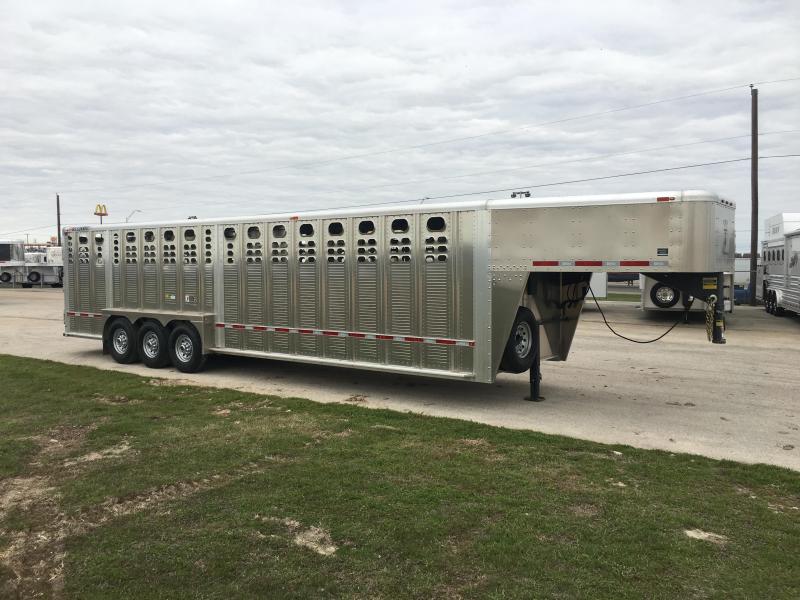 2017 Wilson Trailer Company 30 Foreman Livestock Trailer 2017 Wilson Trailer Company 30 Foreman Livestock Trailer