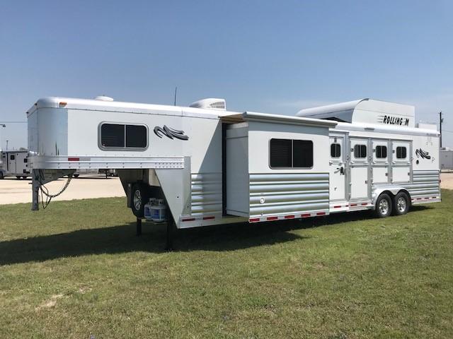 2018 Platinum Coach 4 Horse 13 ft LQ Side Load w/slide Horse Trailer 2018 Platinum Coach 4 Horse 13 ft LQ Side Load w/slide Horse Trailer