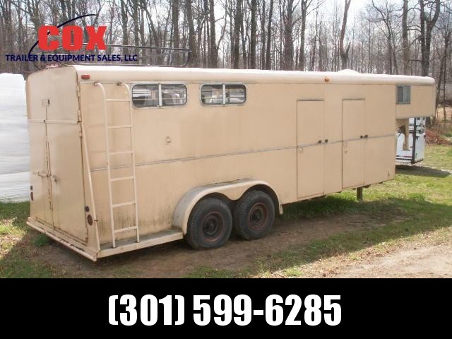 1986 Shelby 3H GN Slant Horse Trailer in Ashburn, VA 1986 Shelby 3H GN Slant Horse Trailer in Ashburn, VA