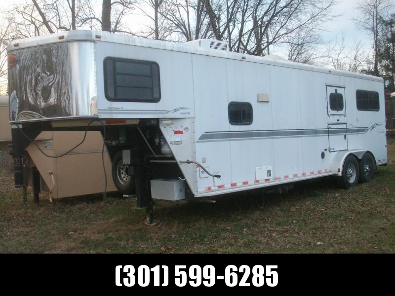 2003 Sundowner Trailers USED LQ SUNDOWNER Horse Trailer 2003 Sundowner Trailers USED LQ SUNDOWNER Horse Trailer