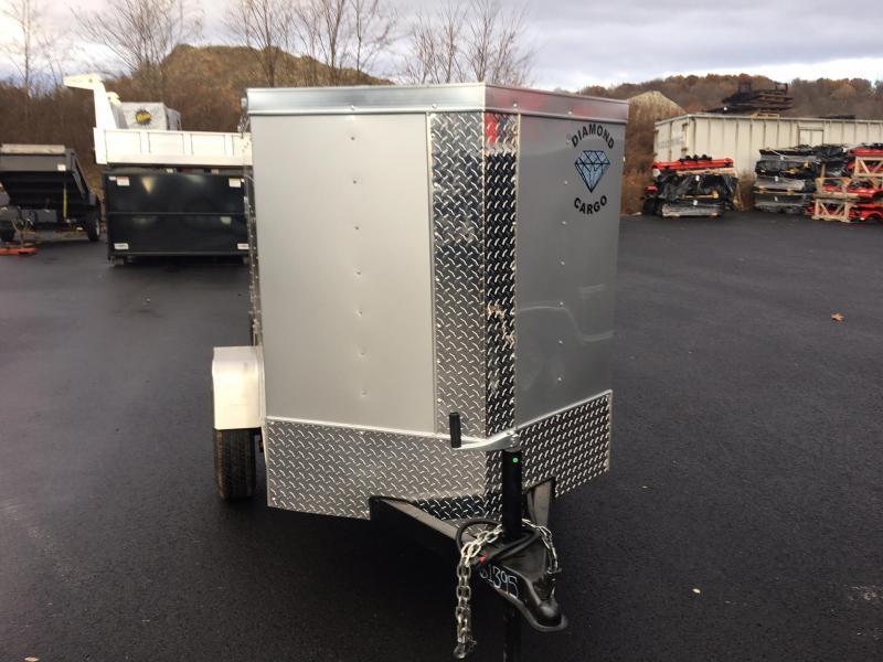 DIAMOND CARGO 2019 4' x 6' SINGLE AXLE SILVER ENCLOSED CARGO TRAILER DIAMOND CARGO 2019 4' x 6' SINGLE AXLE SILVER ENCLOSED CARGO TRAILER