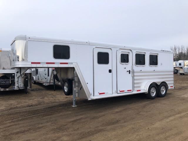 2019 Featherlite 3 Horse Slant Trailer 2019 Featherlite 3 Horse Slant Trailer