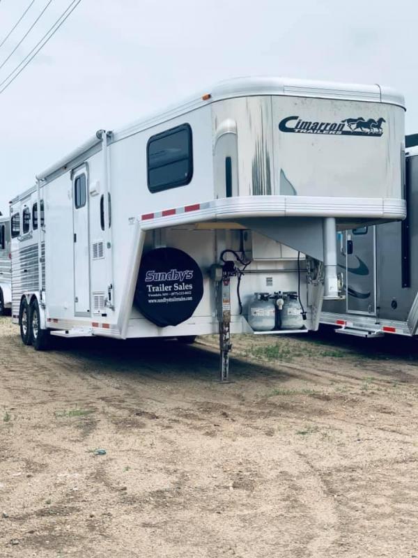 2005 Cimarron 3 Horse 8'SW LQ 2005 Cimarron 3 Horse 8'SW LQ