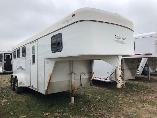 1998 Kiefer Built 3 Horse Slant 1998 Kiefer Built 3 Horse Slant