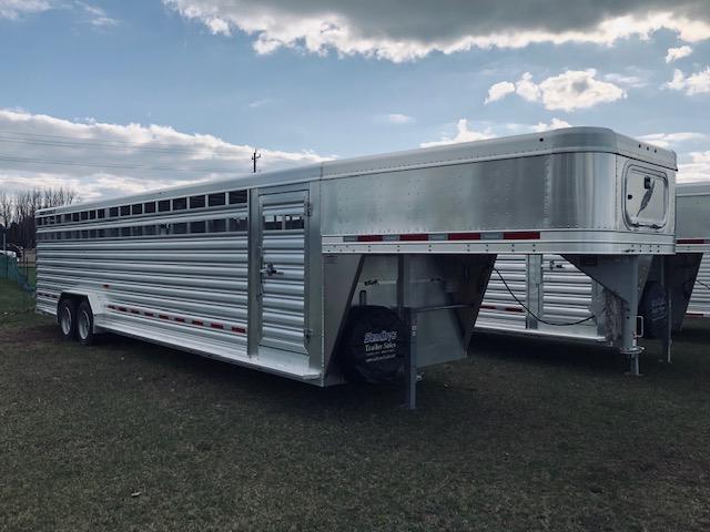 2019 Featherlite 8127 Livestock Trailer 2019 Featherlite 8127 Livestock Trailer