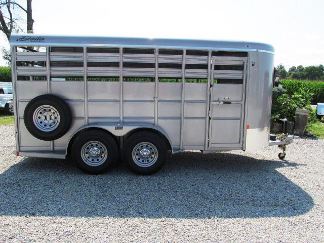 2019 Delta Manufacturing 500 SERIES Livestock Trailer 2019 Delta Manufacturing 500 SERIES Livestock Trailer