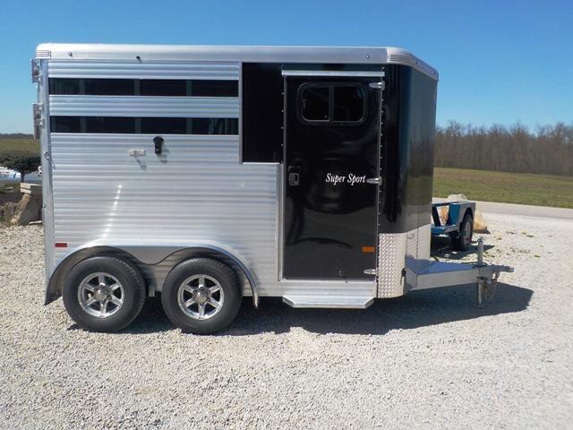 2019 Sundowner Trailers SUNLITE SS 2 Horse Slant Trailer 2019 Sundowner Trailers SUNLITE SS 2 Horse Slant Trailer