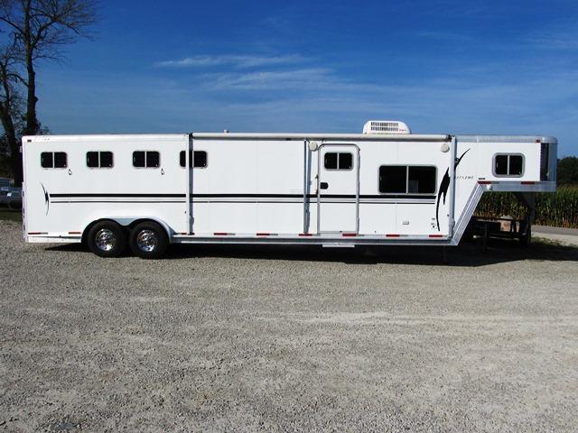 1999 Exiss Trailers GN 730 4 - HORSE SLANT Livestock Trailer ** USED ** 1999 Exiss Trailers GN 730 4 - HORSE SLANT Livestock Trailer ** USED **