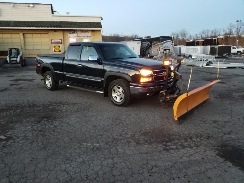 2007 Chevrolet 1500 SILVERADO - PLOW Truck 2007 Chevrolet 1500 SILVERADO - PLOW Truck