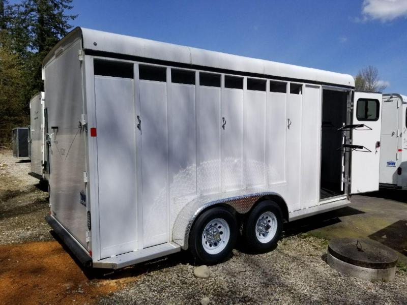 2017 Basic Fabform Vision 3 Horse Trailer with Single Rear Door 2017 Basic Fabform Vision 3 Horse Trailer with Single Rear Door