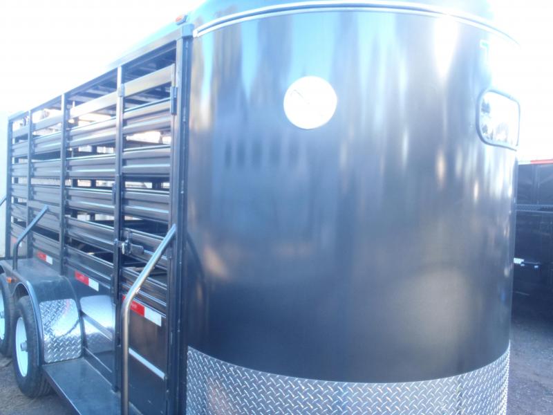 Damaged 6 X 16 Brahama Livestock Trailer Damaged 6 X 16 Brahama Livestock Trailer