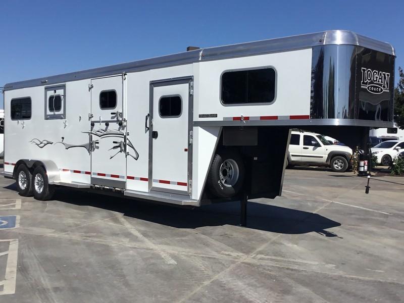 2019 Logan Coach 2 plus 1 Warmblood XT GN Horse Trailer 2019 Logan Coach 2 plus 1 Warmblood XT GN Horse Trailer