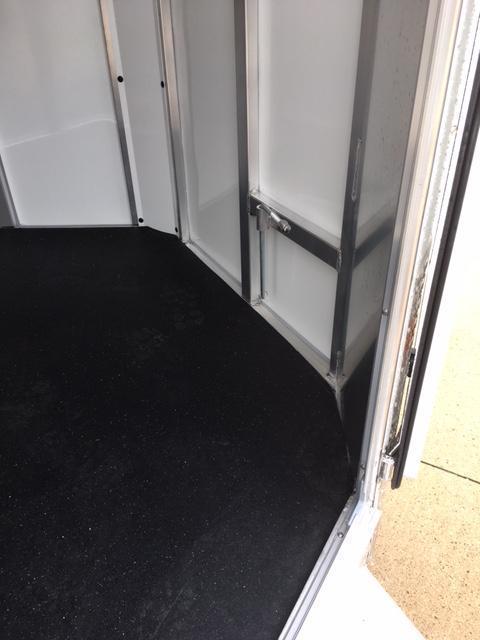 2019 Sundowner Trailers SUPER SPORT 2 HORSE BP Horse Trailer 2019 Sundowner Trailers SUPER SPORT 2 HORSE BP Horse Trailer